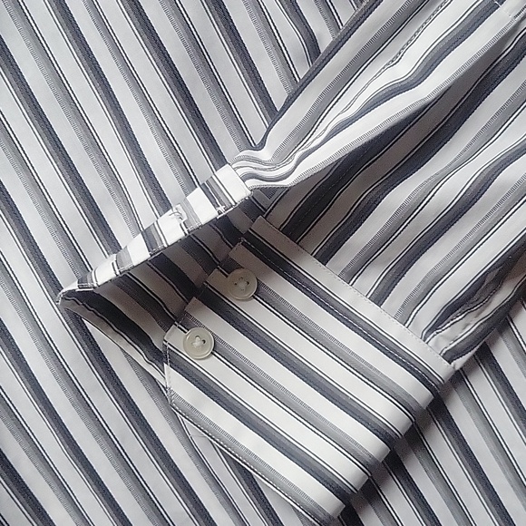 Claiborne long sleeve button up shirt - Picture 5 of 9